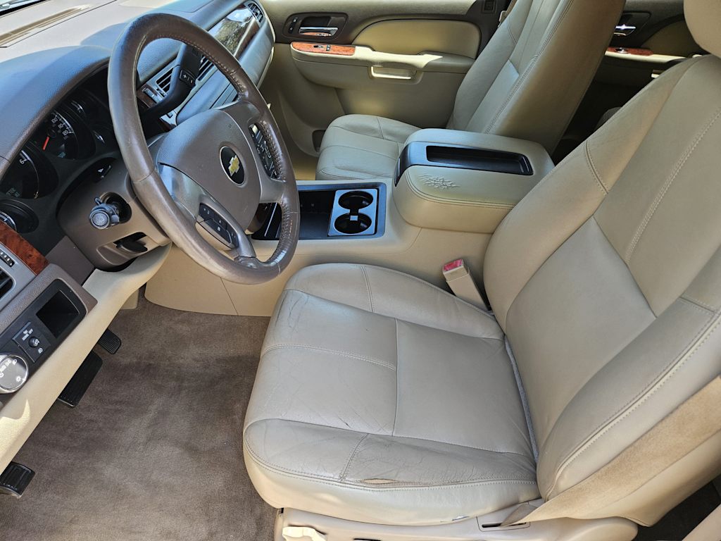 Thumbnail: 2013 Chevrolet Tahoe - 9