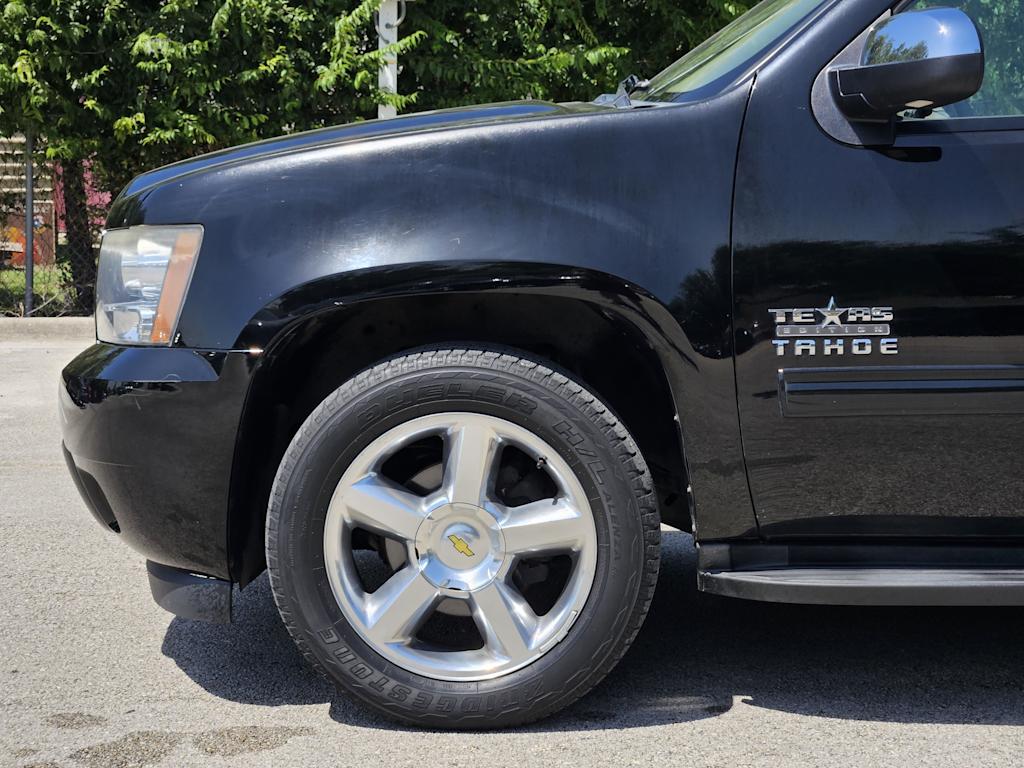 Thumbnail: 2013 Chevrolet Tahoe - 6
