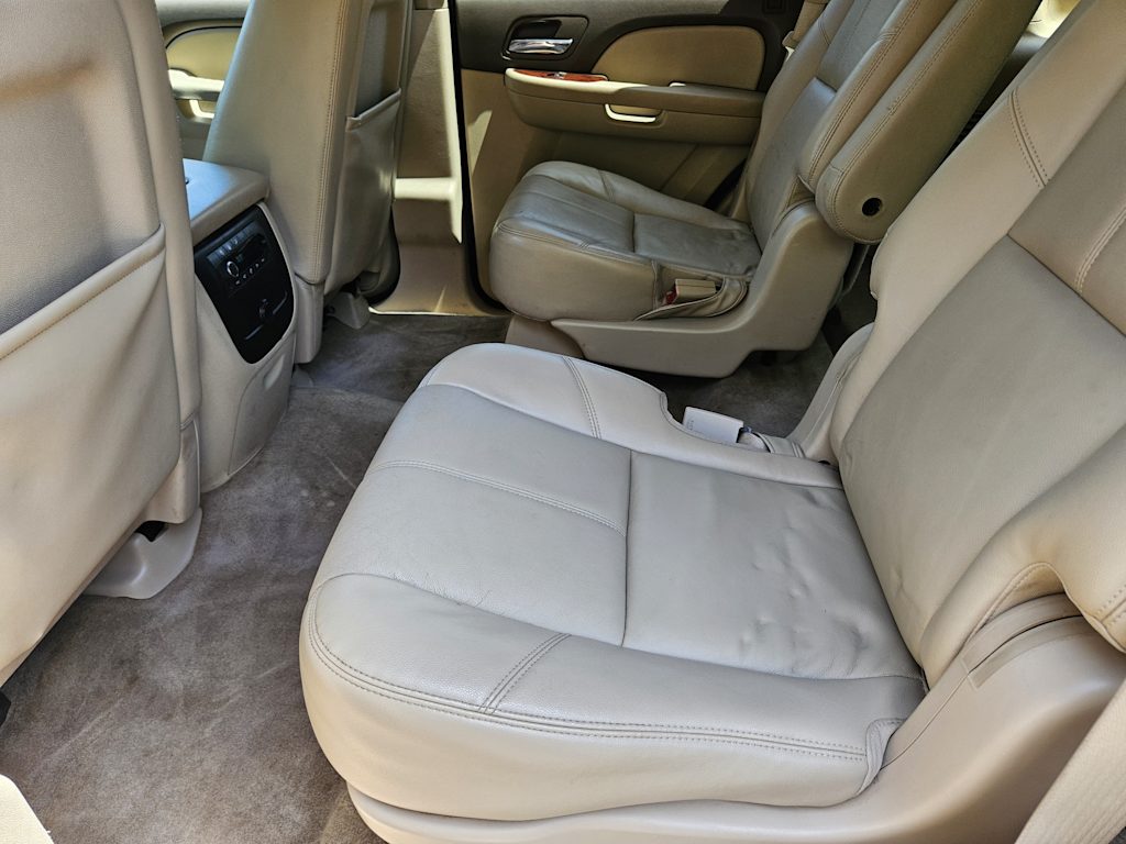 Thumbnail: 2013 Chevrolet Tahoe - 11