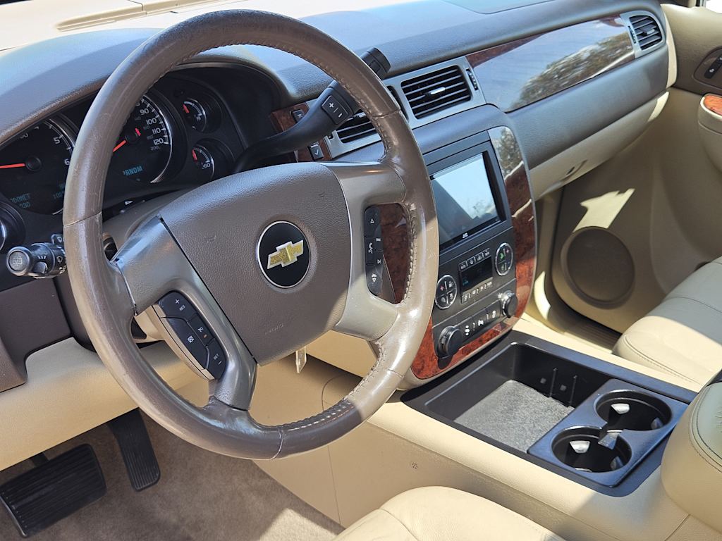 Thumbnail: 2013 Chevrolet Tahoe - 2