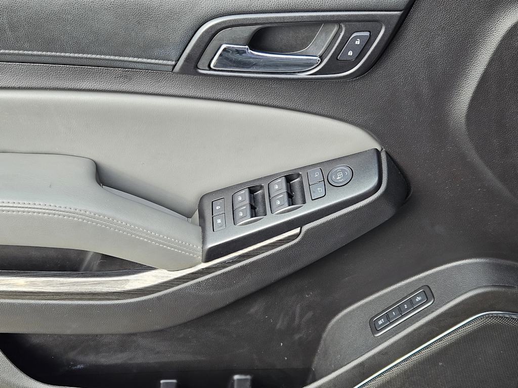 Thumbnail: 2016 Chevrolet Tahoe - 26