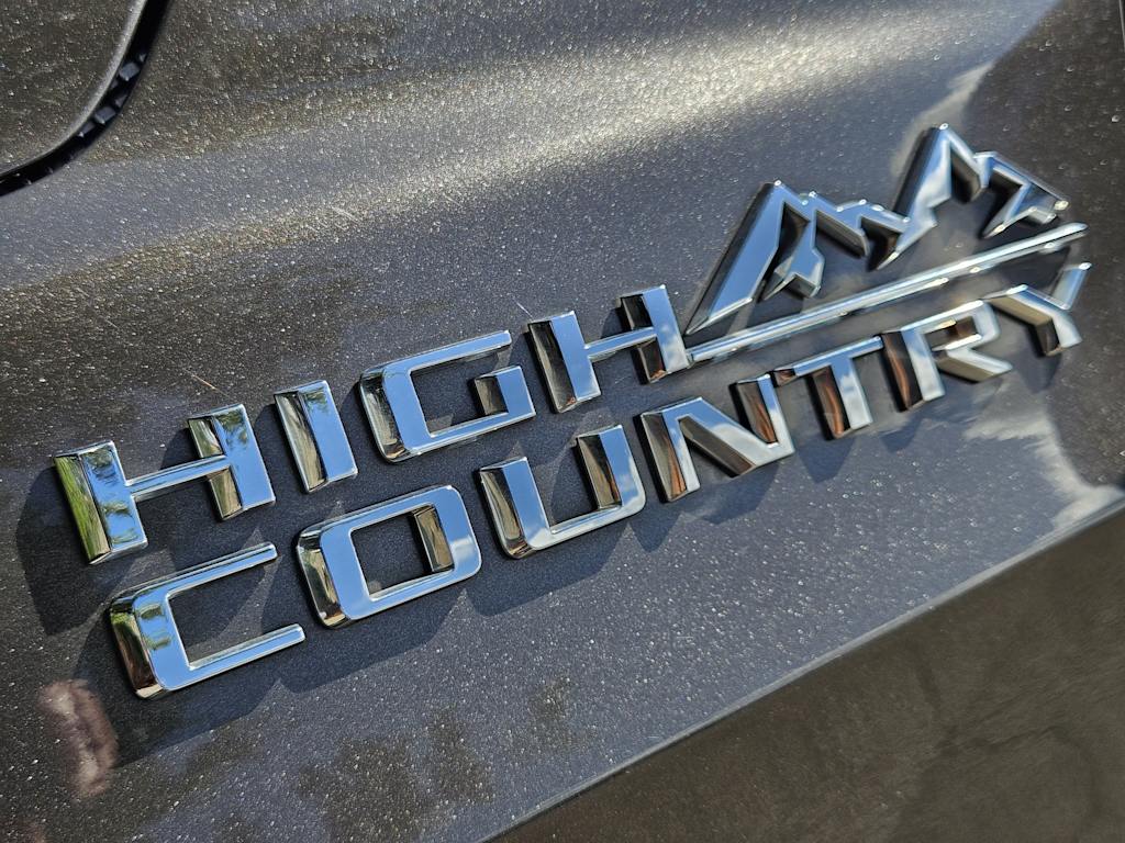 Thumbnail: 2021 Chevrolet Tahoe - 23