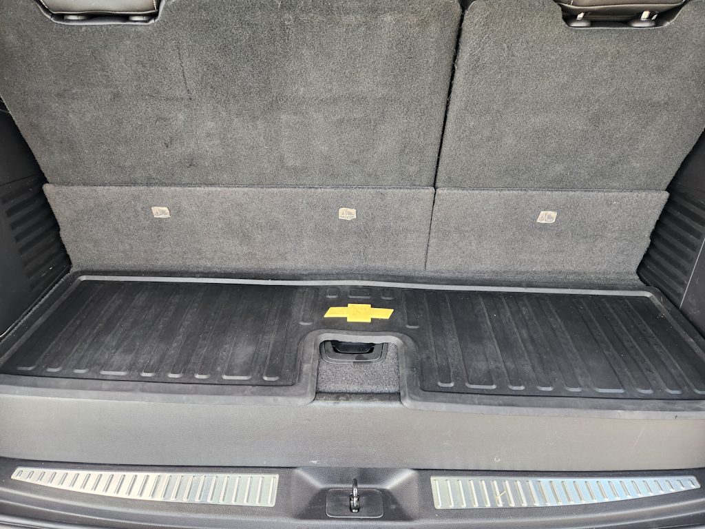 Thumbnail: 2015 Chevrolet Tahoe - 36
