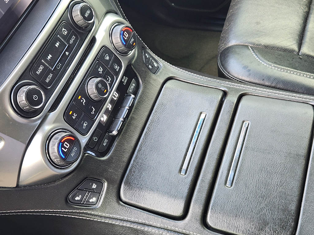 Thumbnail: 2015 Chevrolet Tahoe - 25