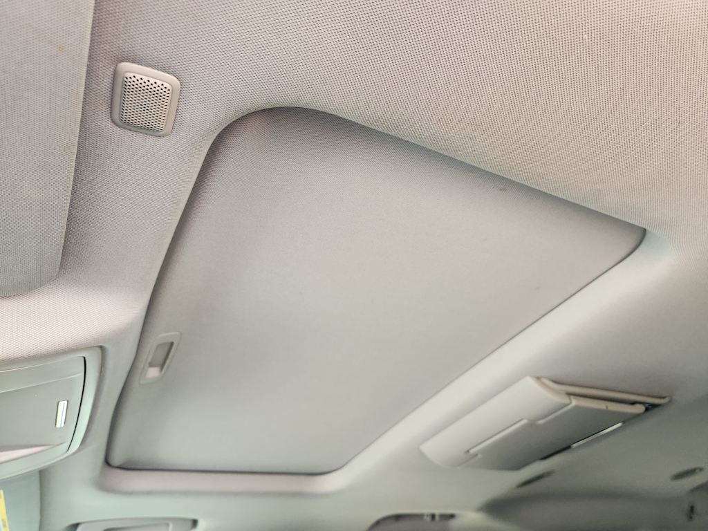 Thumbnail: 2015 Chevrolet Tahoe - 30