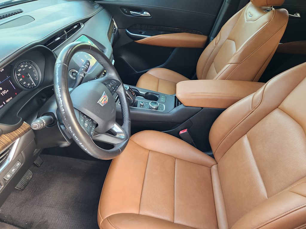 Thumbnail: 2019 Cadillac XT4 - 9
