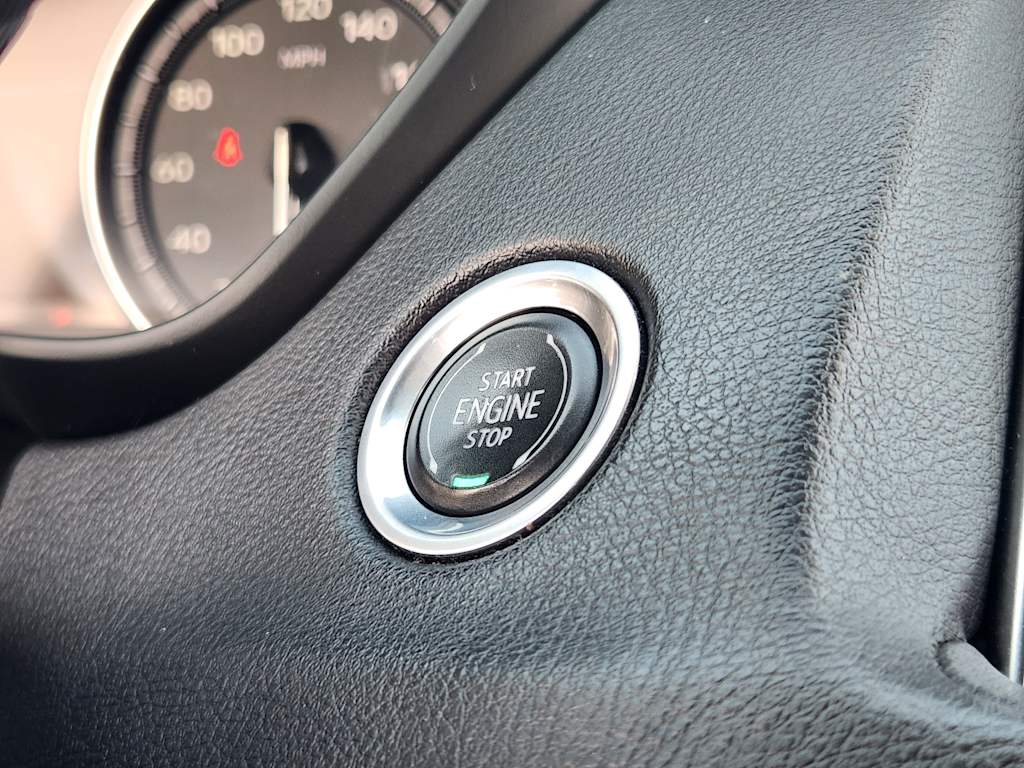 Thumbnail: 2019 Cadillac XT4 - 26