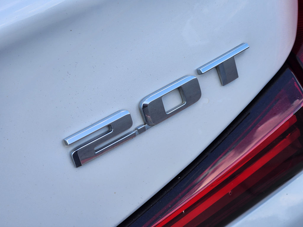 Thumbnail: 2019 Cadillac XT4 - 5