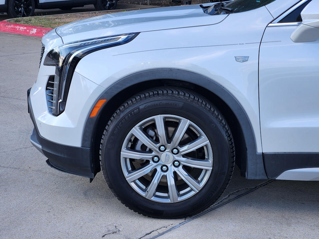 Thumbnail: 2019 Cadillac XT4 - 6