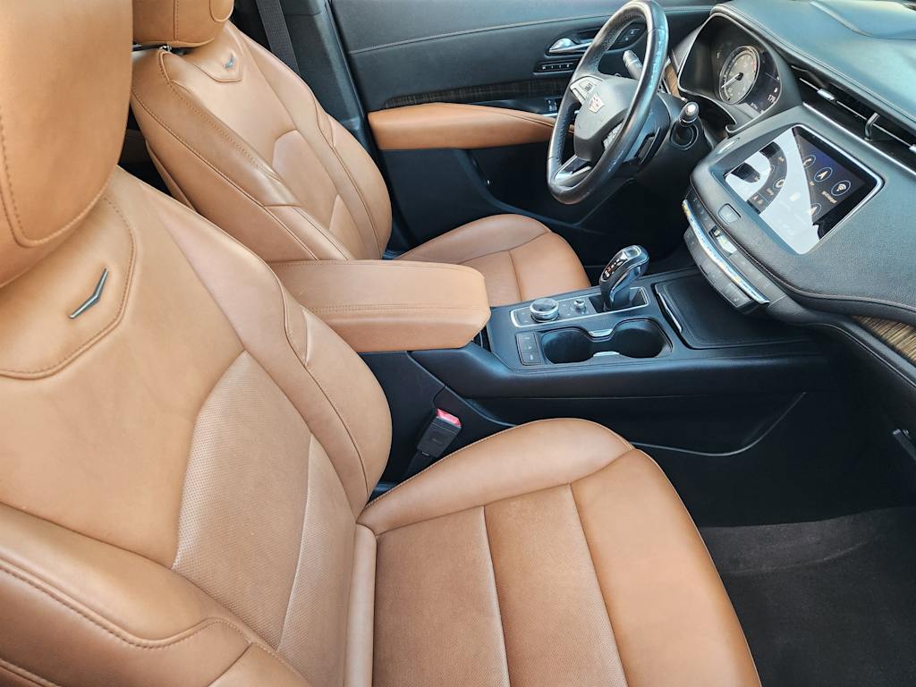 Thumbnail: 2019 Cadillac XT4 - 10