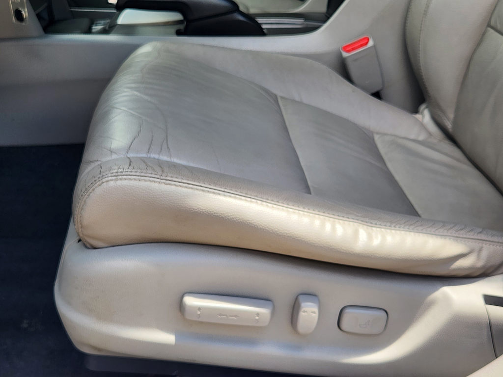 Thumbnail: 2012 Honda Accord - 30