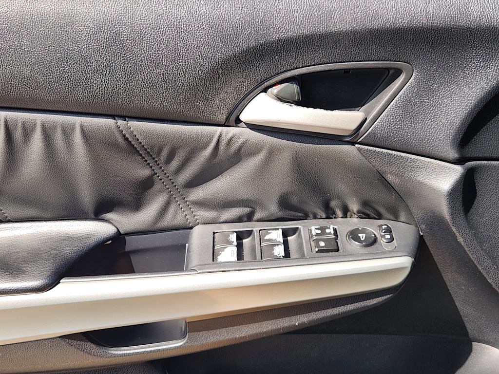 Thumbnail: 2010 Honda Accord - 27