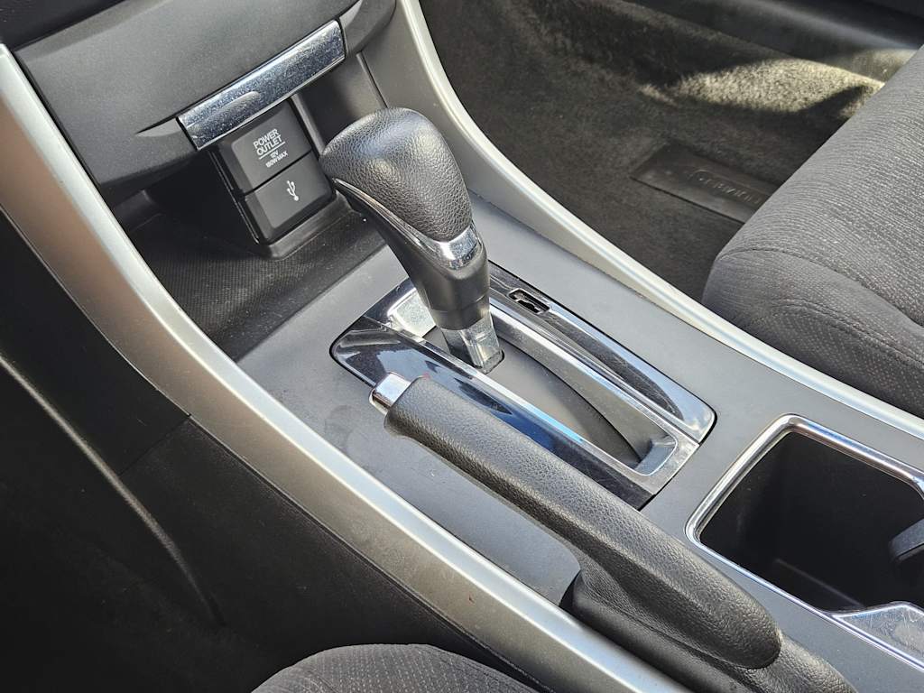 Thumbnail: 2013 Honda Accord - 14