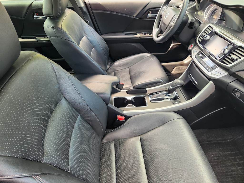 Thumbnail: 2015 Honda Accord - 9
