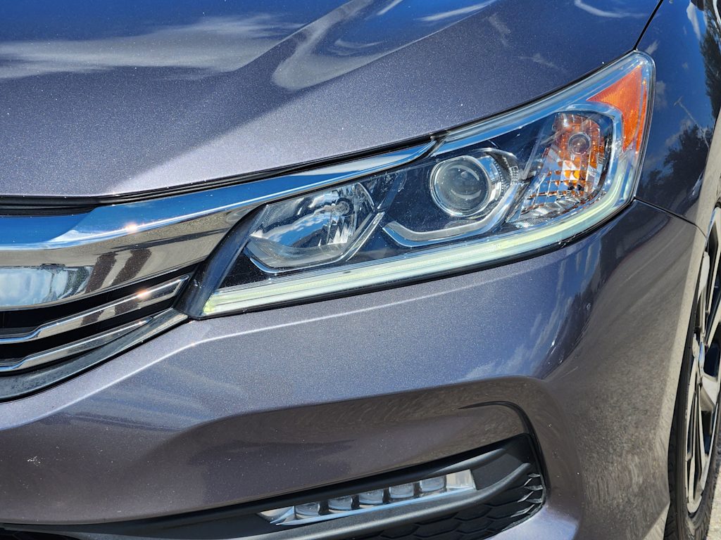 Thumbnail: 2017 Honda Accord - 21