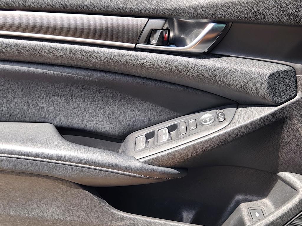 Thumbnail: 2018 Honda Accord - 27