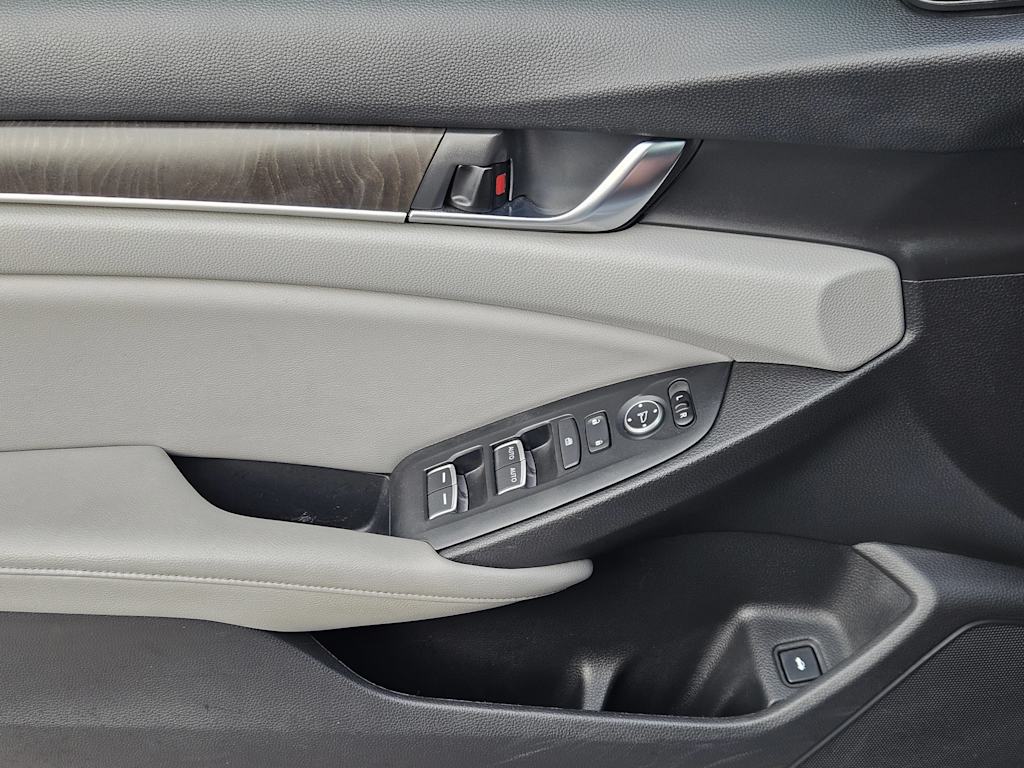 Thumbnail: 2018 Honda Accord - 27