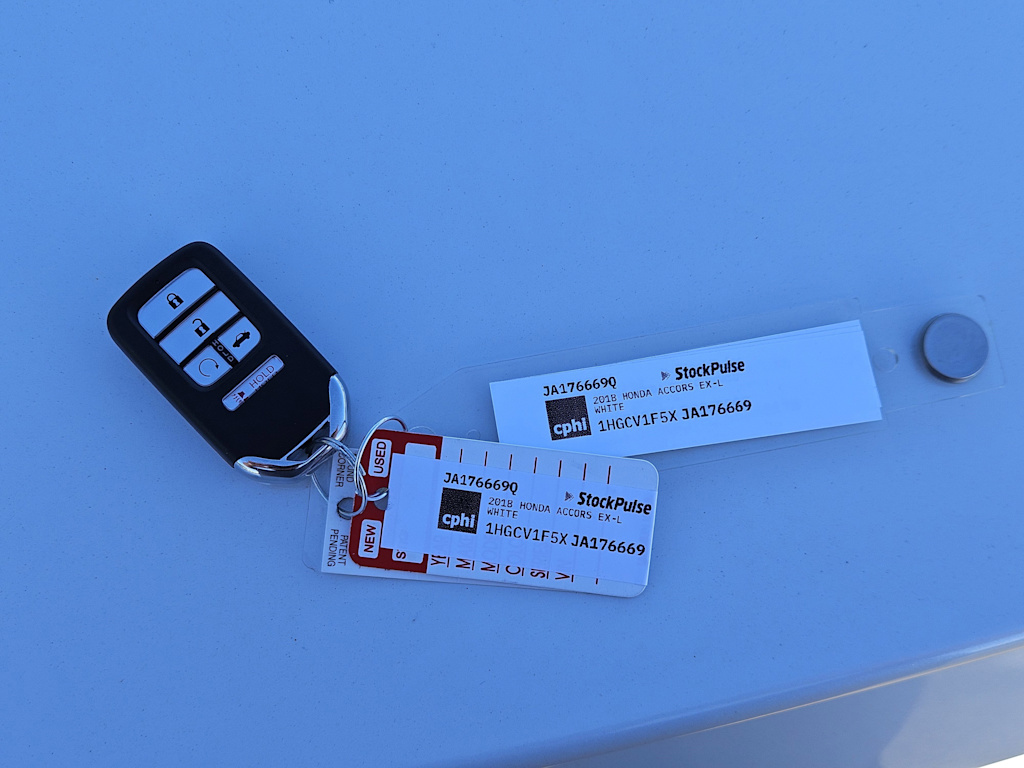 Thumbnail: 2018 Honda Accord - 17