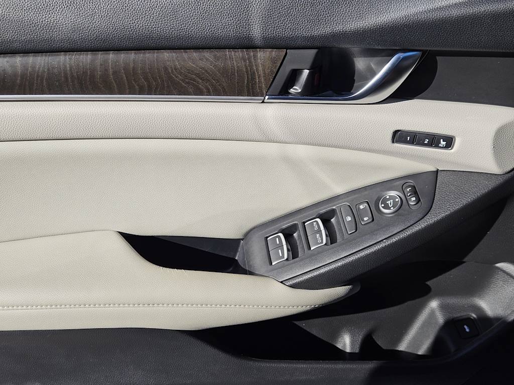 Thumbnail: 2018 Honda Accord - 28