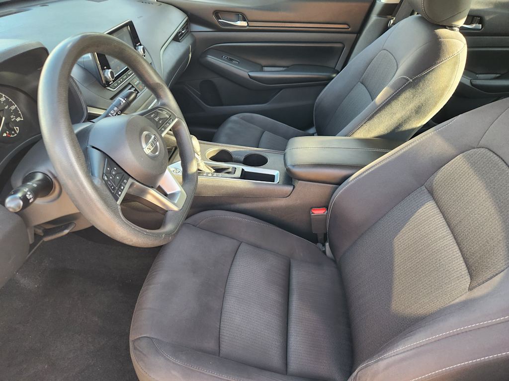 Thumbnail: 2021 Nissan Altima - 9