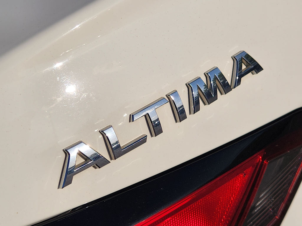 Thumbnail: 2021 Nissan Altima - 5