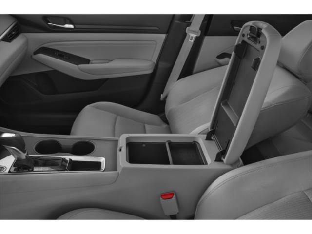 Thumbnail: 2019 Nissan Altima - 9
