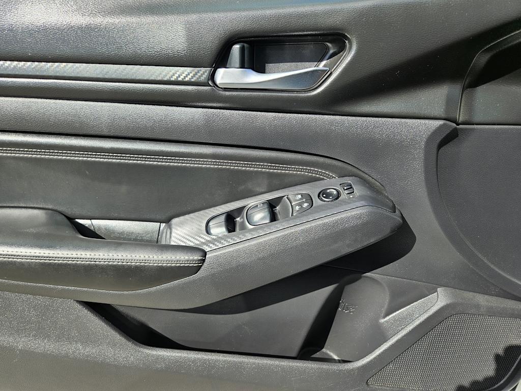 Thumbnail: 2019 Nissan Altima - 29