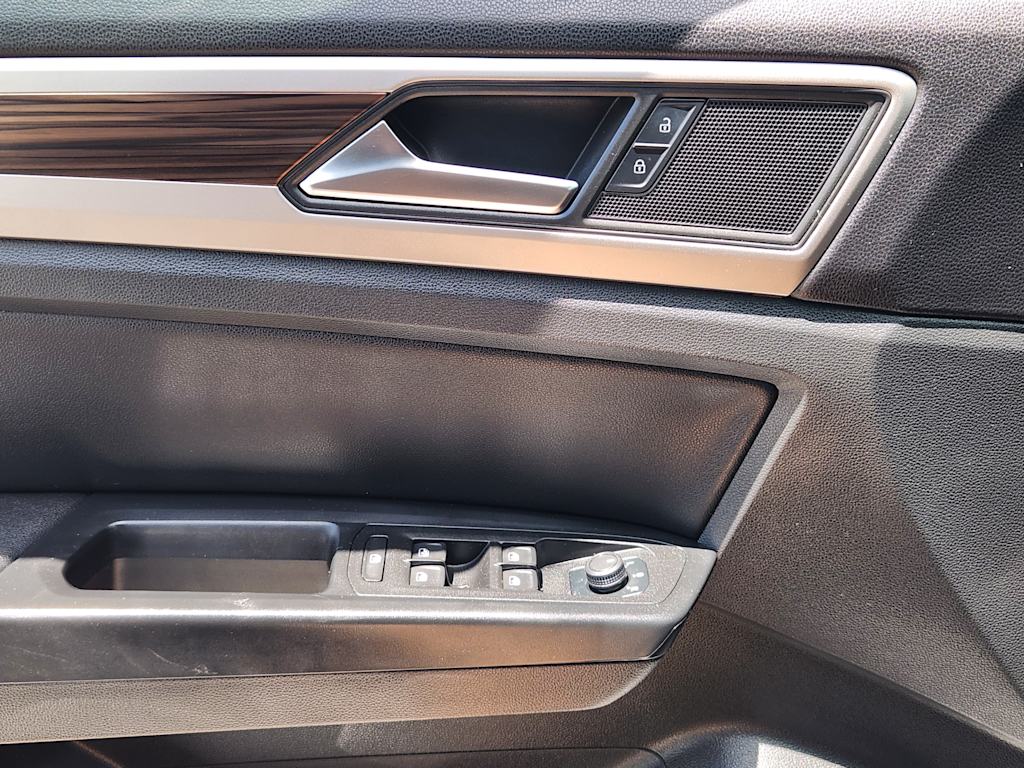 Thumbnail: 2021 Volkswagen Atlas - 28
