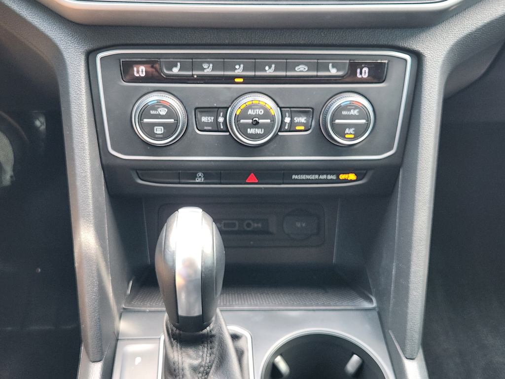 Thumbnail: 2021 Volkswagen Atlas - 25