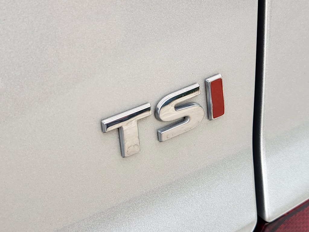 Thumbnail: 2016 Volkswagen Passat - 5