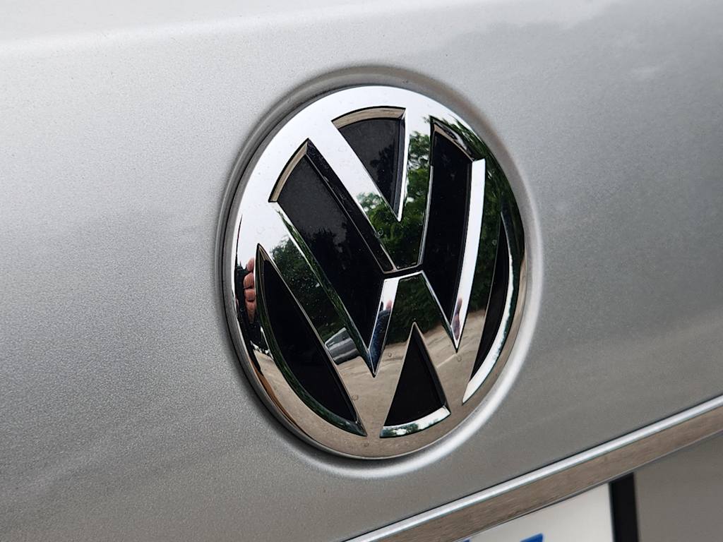 Thumbnail: 2016 Volkswagen Passat - 24