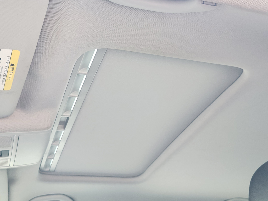 Thumbnail: 2016 Volkswagen Passat - 32