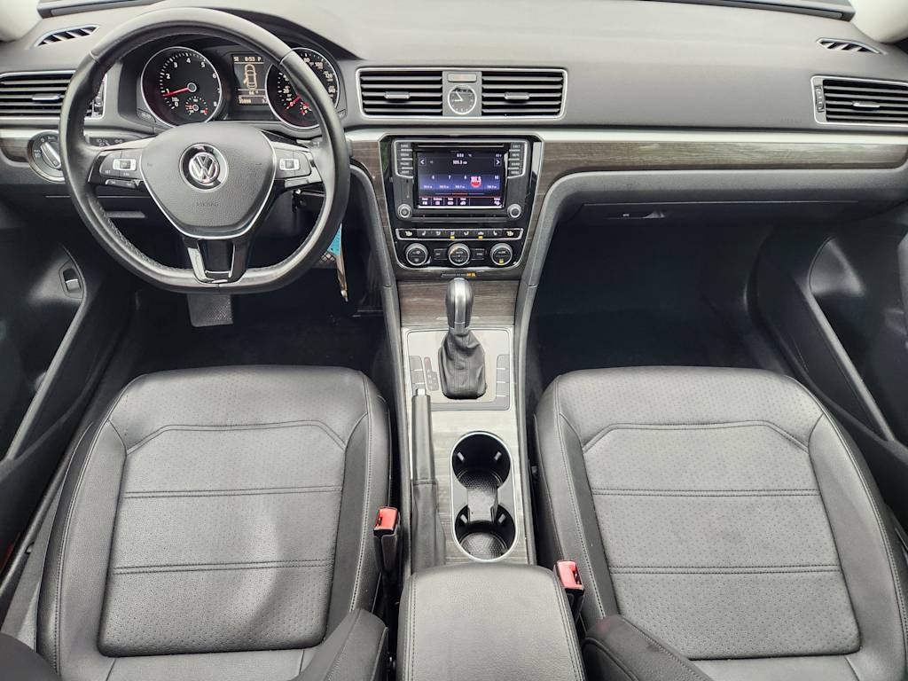 Thumbnail: 2016 Volkswagen Passat - 8