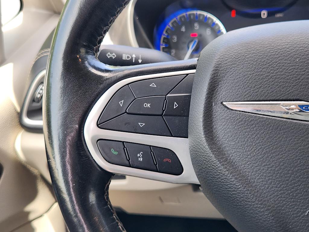 Thumbnail: 2021 Chrysler Pacifica - 30