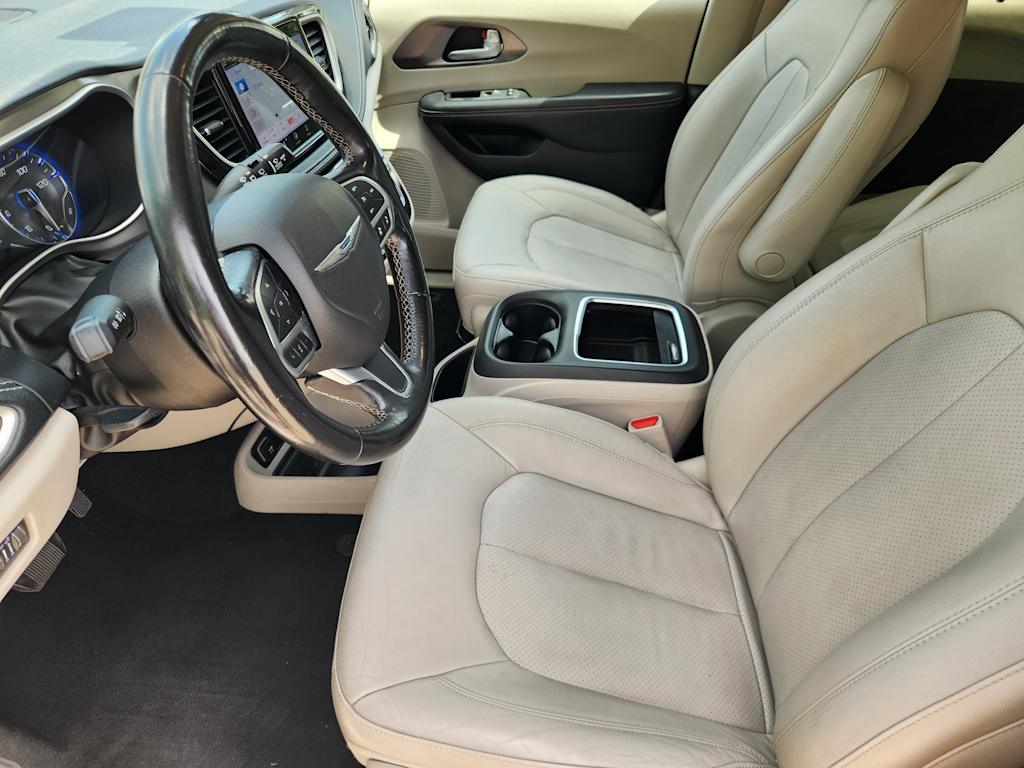 Thumbnail: 2021 Chrysler Pacifica - 9