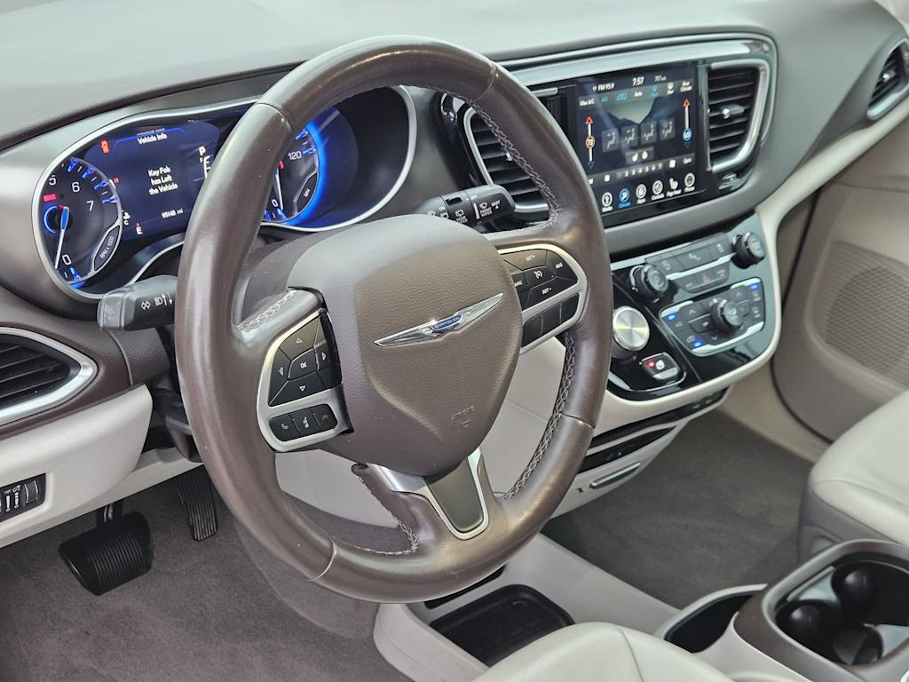 Thumbnail: 2018 Chrysler Pacifica - 2