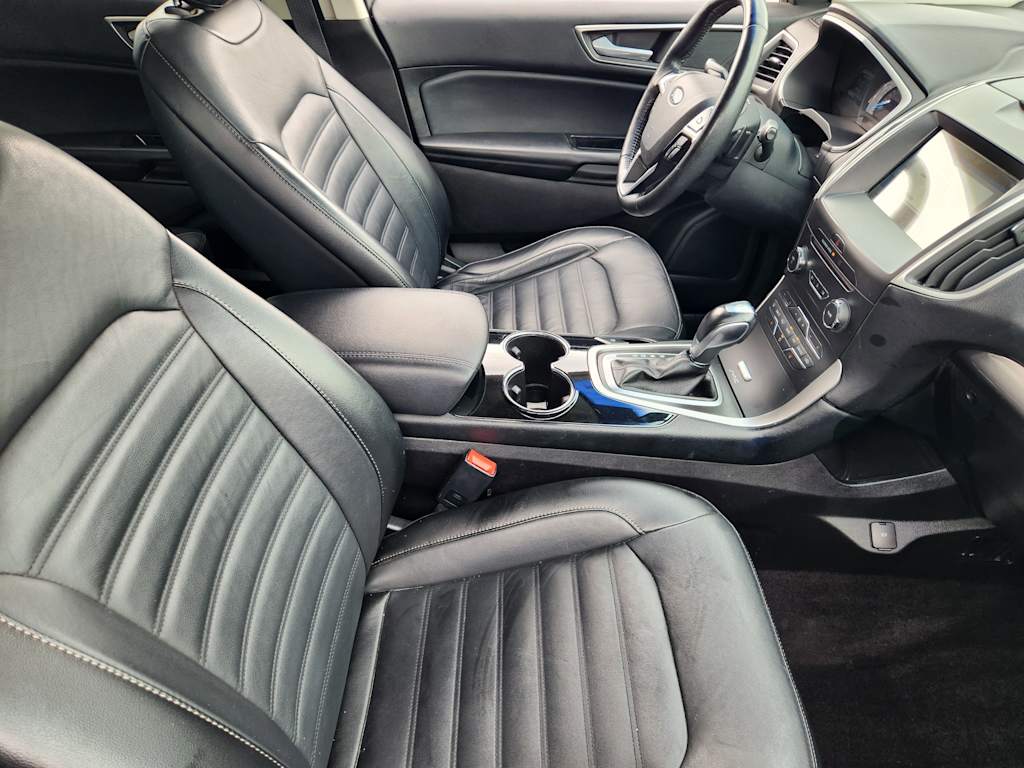Thumbnail: 2016 Ford Edge - 10