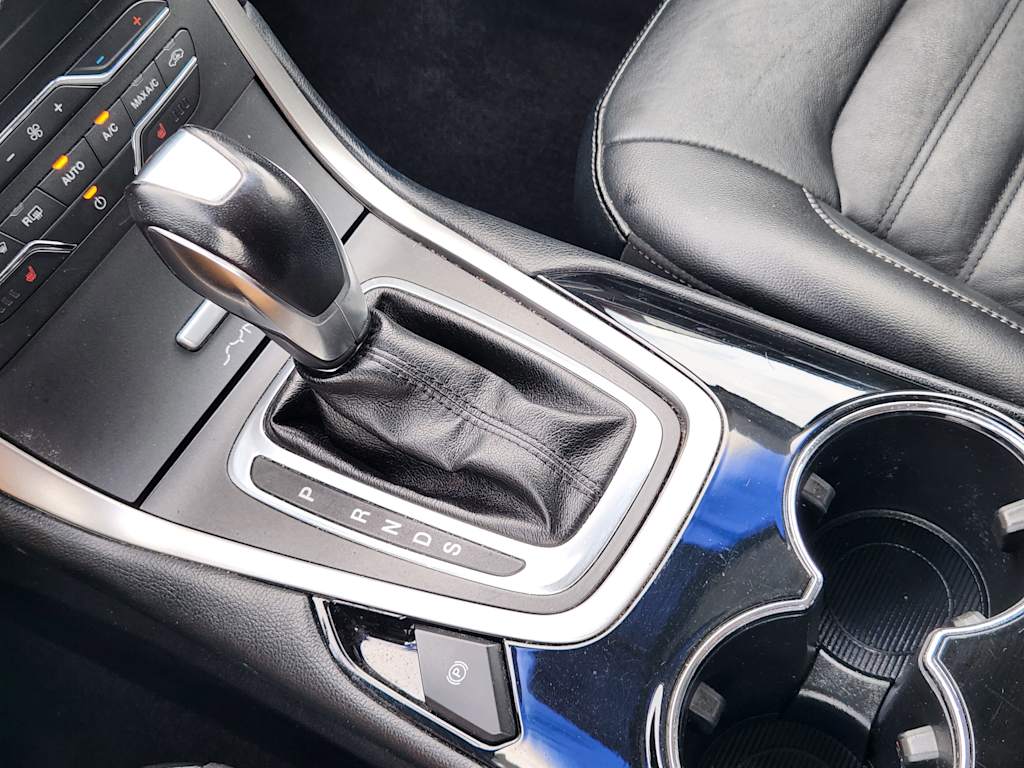 Thumbnail: 2016 Ford Edge - 27