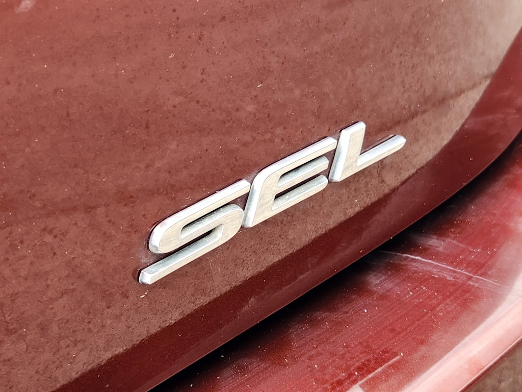 Thumbnail: 2016 Ford Edge - 5