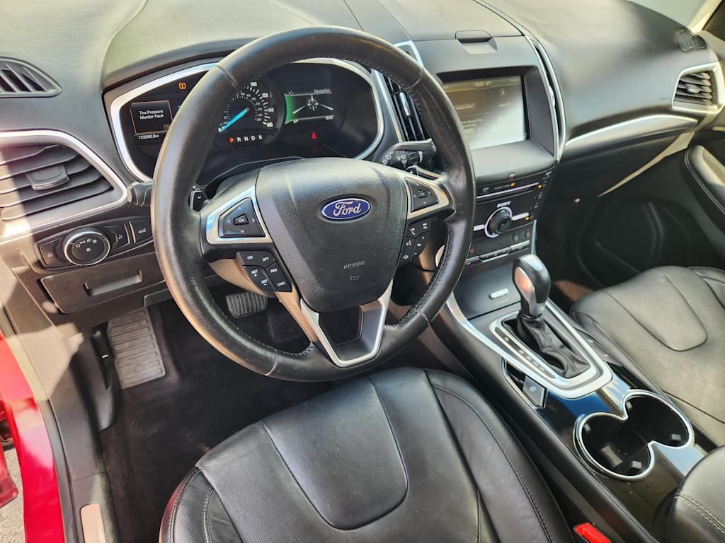 Thumbnail: 2015 Ford Edge - 2