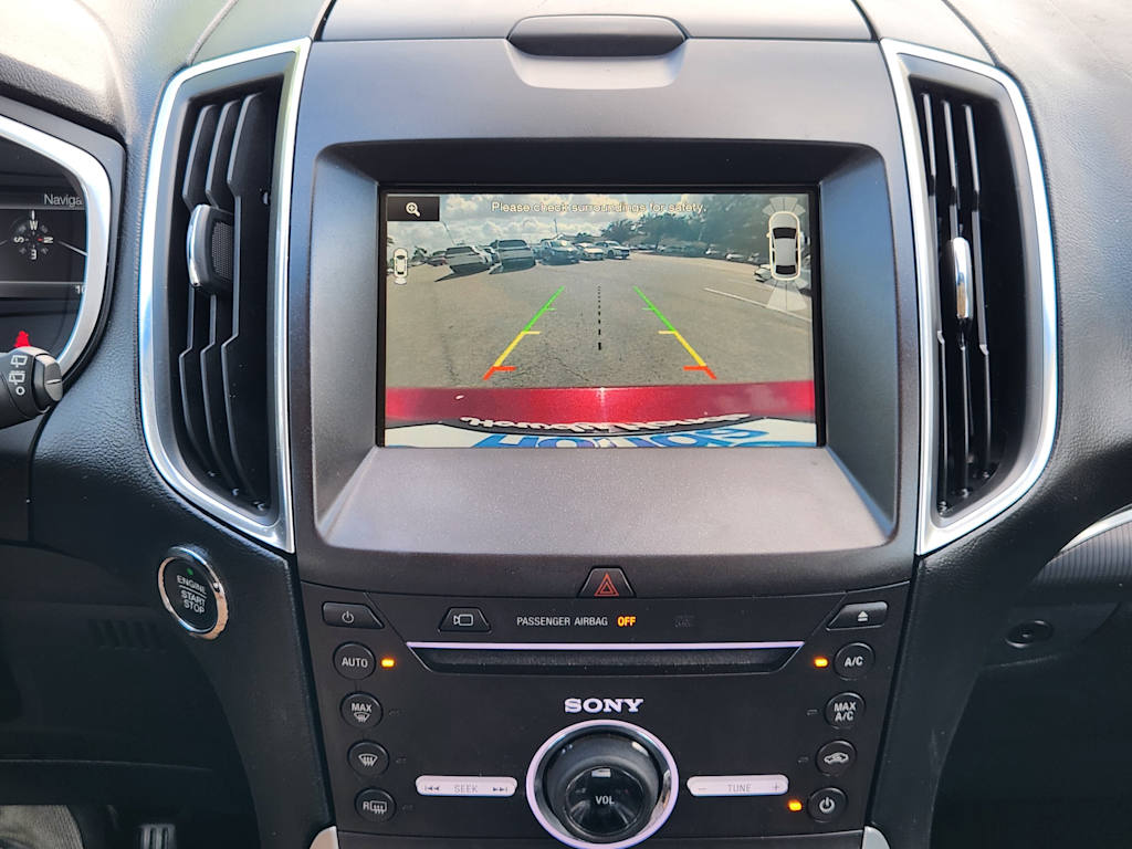 Thumbnail: 2015 Ford Edge - 24