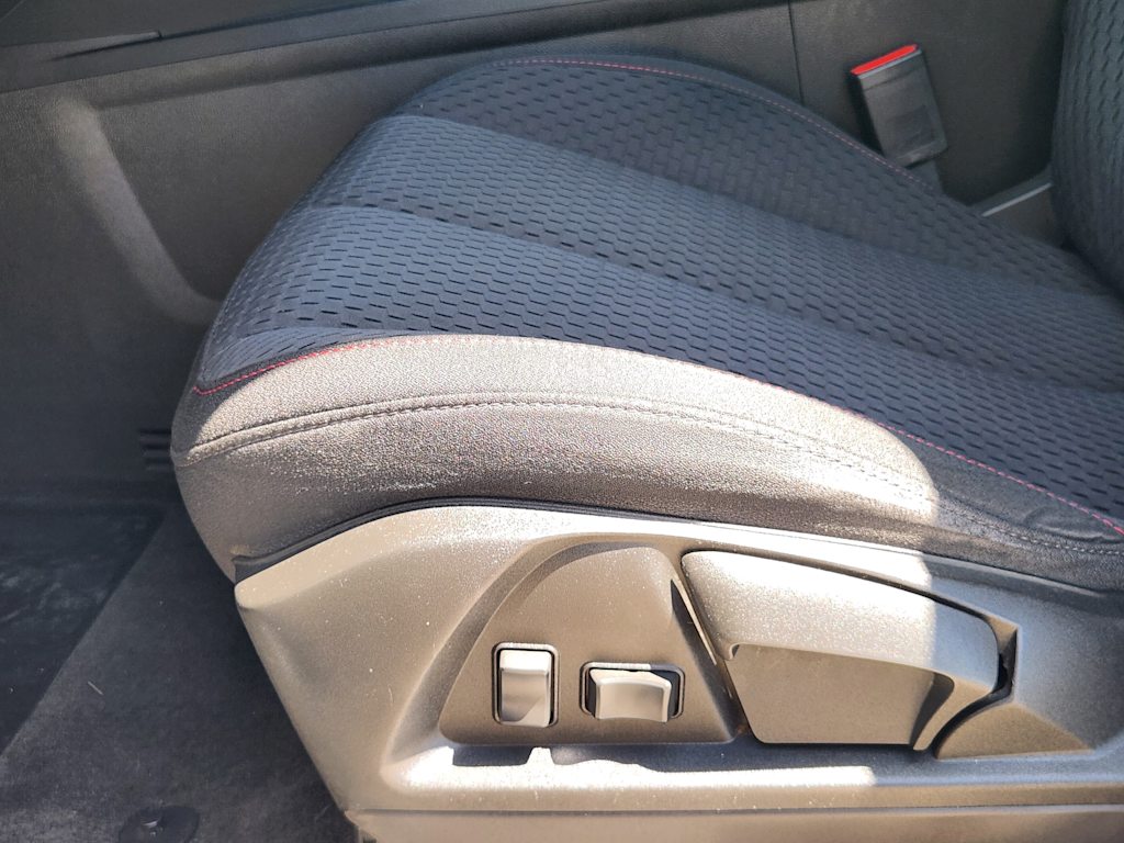 Thumbnail: 2013 Chevrolet Equinox - 27