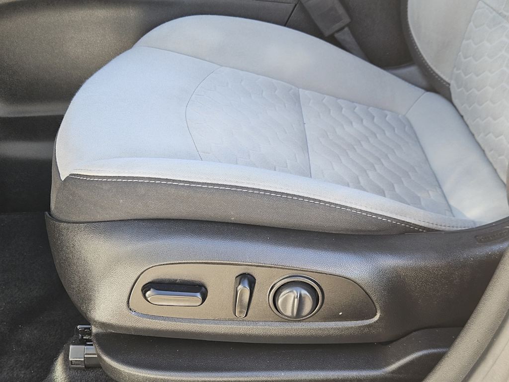 Thumbnail: 2021 Chevrolet Equinox - 28