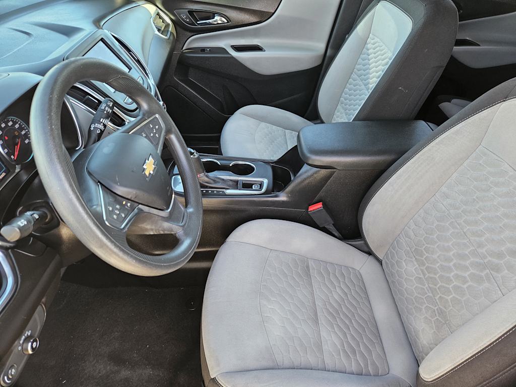 Thumbnail: 2021 Chevrolet Equinox - 9