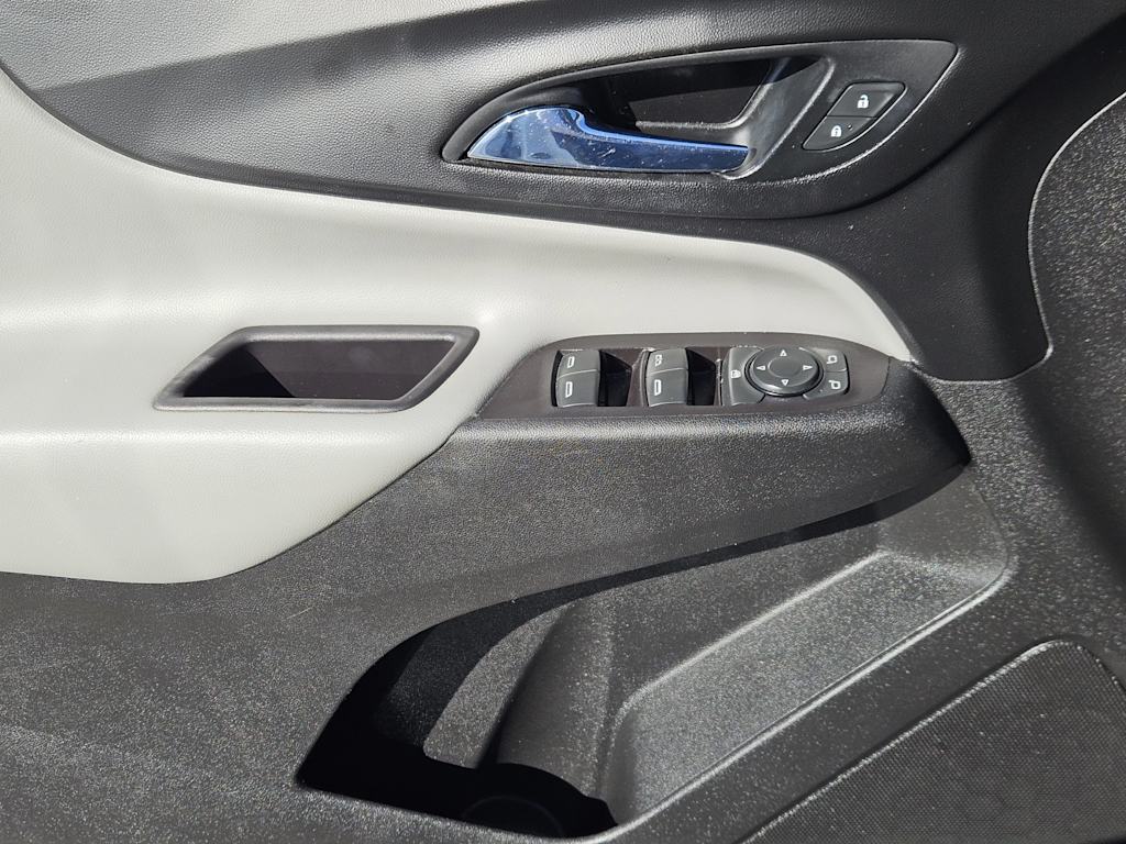 Thumbnail: 2021 Chevrolet Equinox - 27