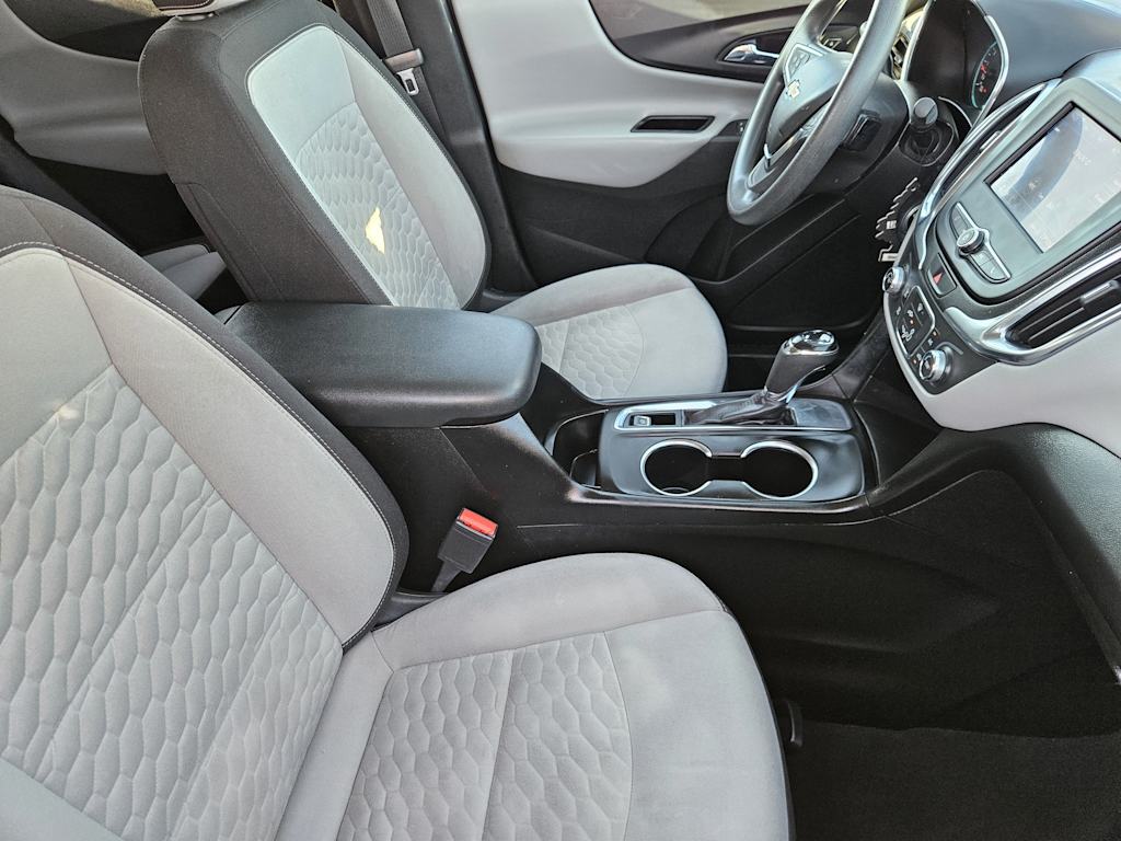 Thumbnail: 2021 Chevrolet Equinox - 10