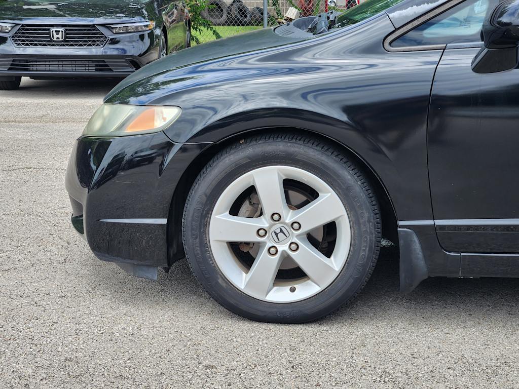 Thumbnail: 2011 Honda Civic - 6