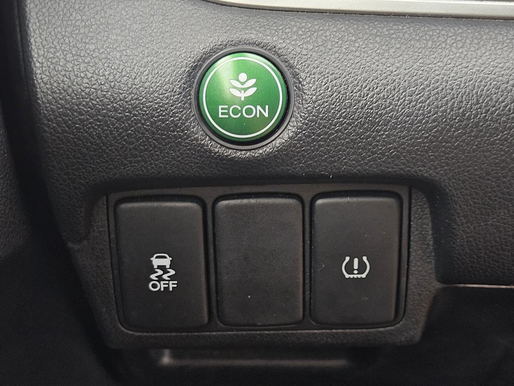 Thumbnail: 2016 Honda CR-V - 16