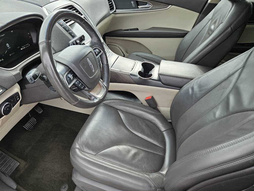 Thumbnail: 2019 Lincoln Nautilus - 9