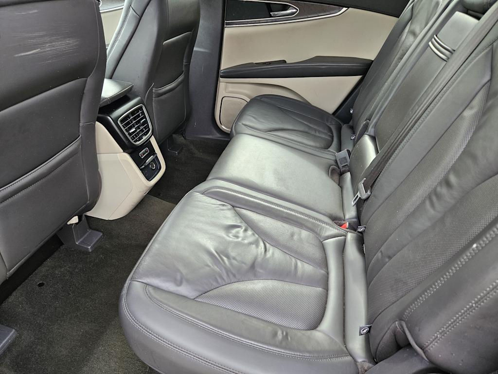 Thumbnail: 2019 Lincoln Nautilus - 11